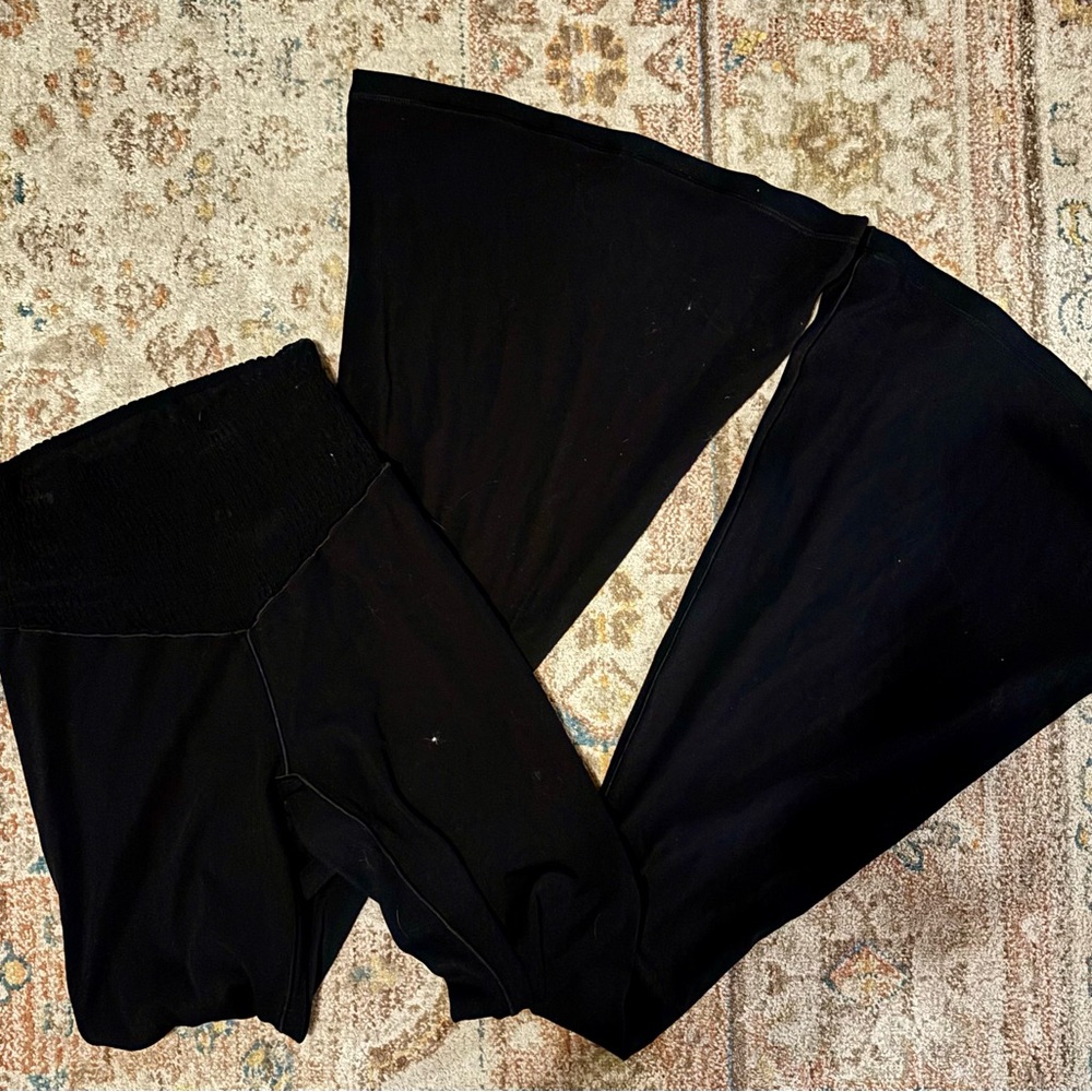 Aerie Black Flare Yoga Pants